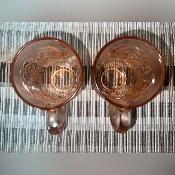 Vintage Arcoroc France Rosaline Pink Glass Mugs – Set of 2 - Picture 6 of 10